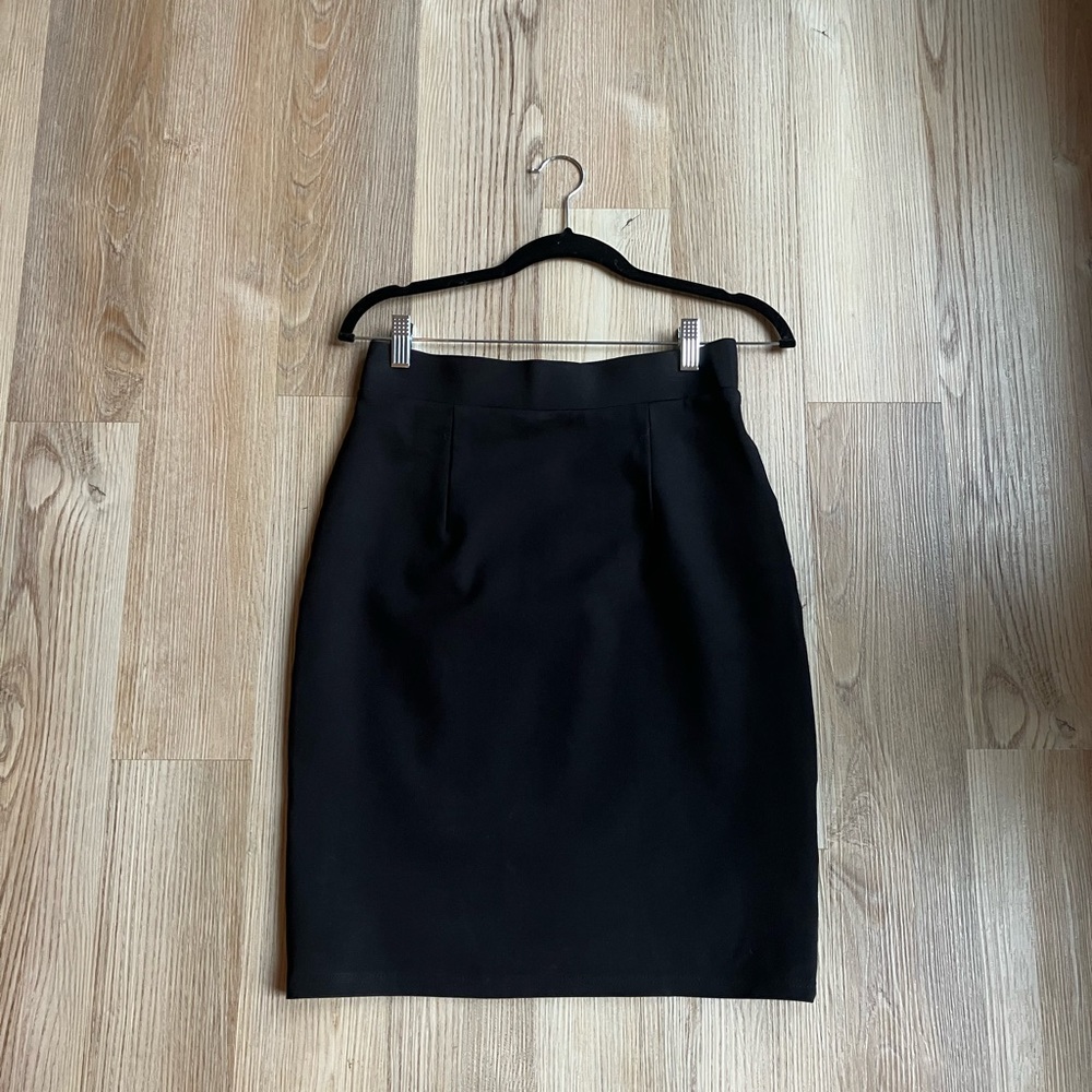 The Main Street Exchange black ‘Anna’ pencil skirt